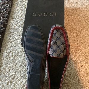 Super cute vintage Gucci Loafers